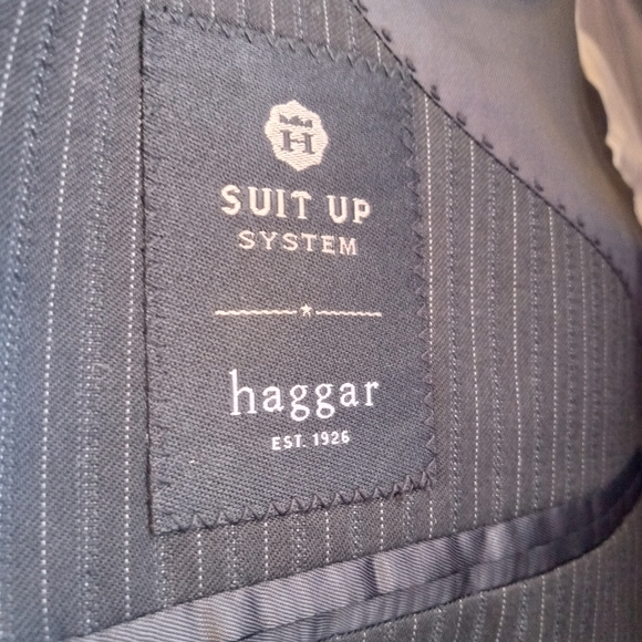 Men's Jacket 40R Haggar Black w/ silver Pinstripes - Picture 3 of 6